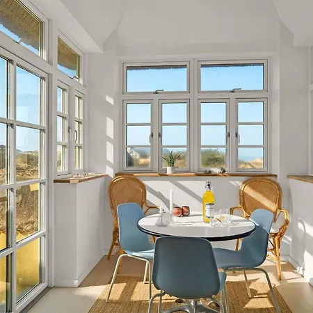 Amina - 200m From The Sea By Interhome *